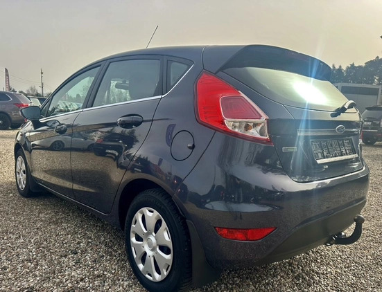 Ford Fiesta cena 27900 przebieg: 97000, rok produkcji 2015 z Milanówek małe 232